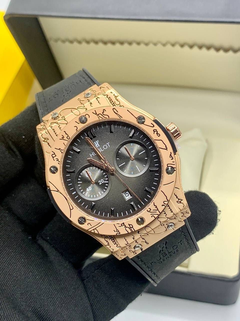 Hublot Leather Watch (Soft Budget)