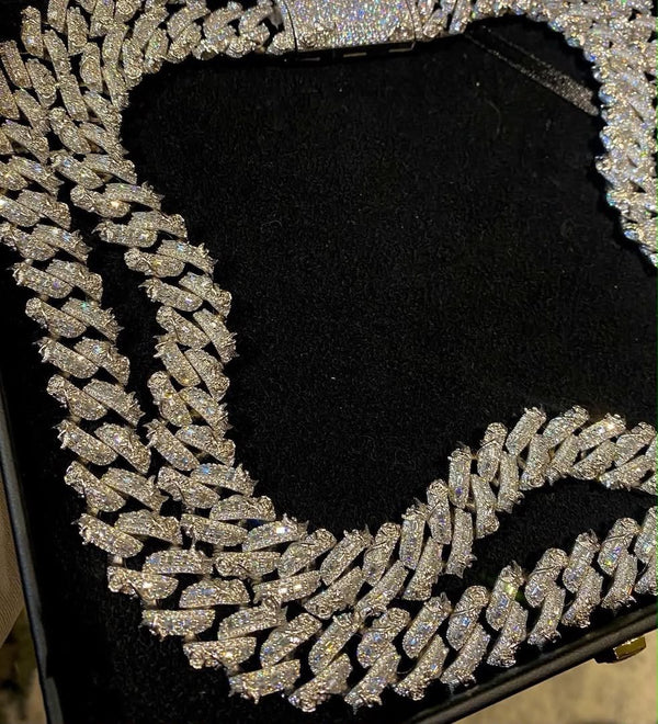 Knife-Edge Cuban Link Chain (CZ)