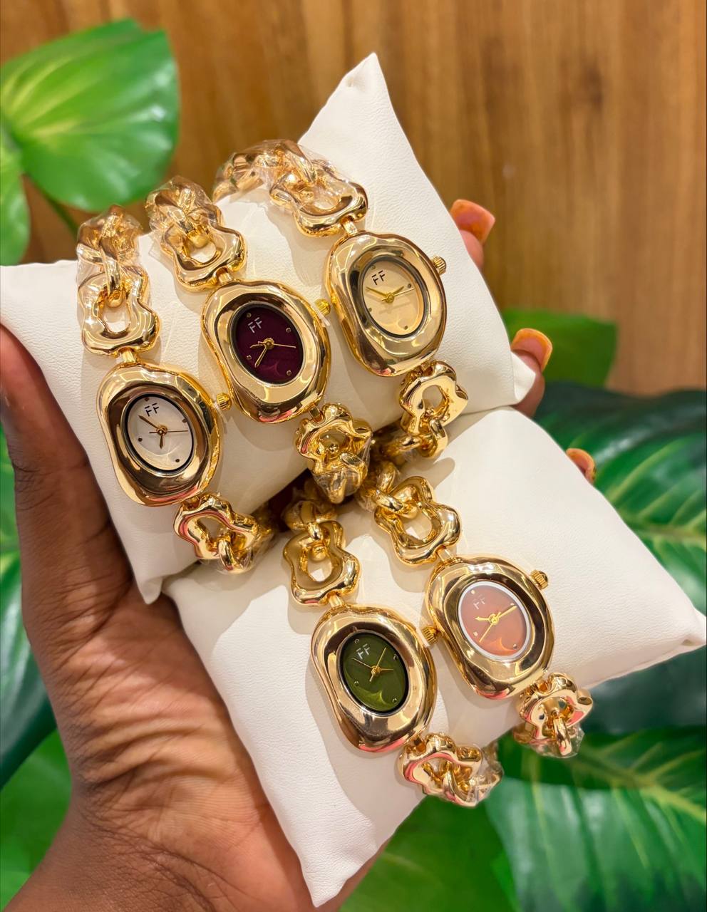 Ladies Fancy Chain Watch